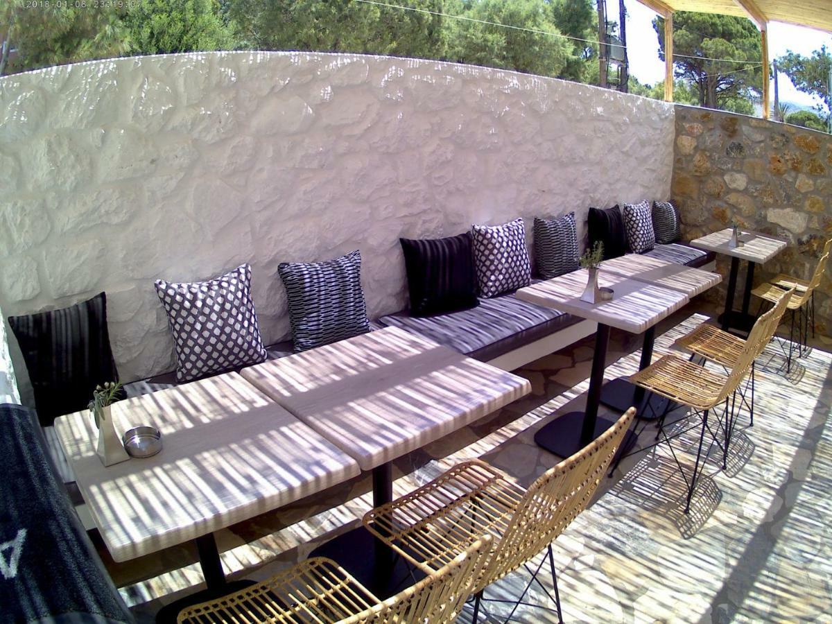 Aellia Hotel & Suites Leros Lakkíon Exterior foto